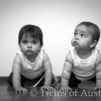 Fraternal Twins – Billie & Jessica