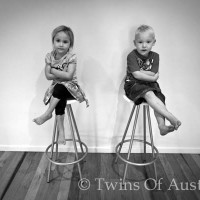Fraternal Twins – Eliza & Oliver